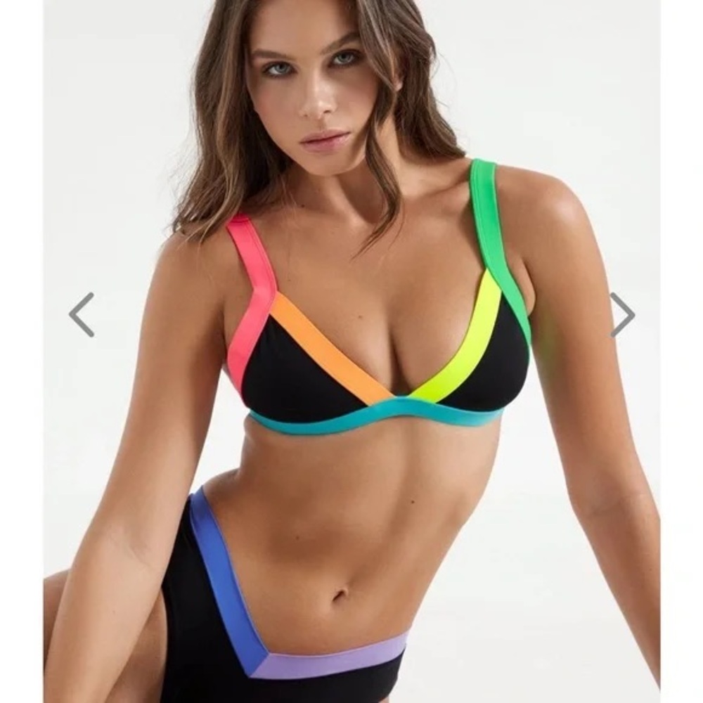 NWOT OneOne Swimwear x Jena Sims Coco Cay Black Kameron Top